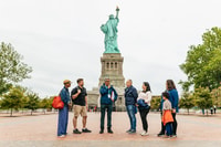 NYC, Estatua de la Libertad y Ellis Island Guided Tour - Housity