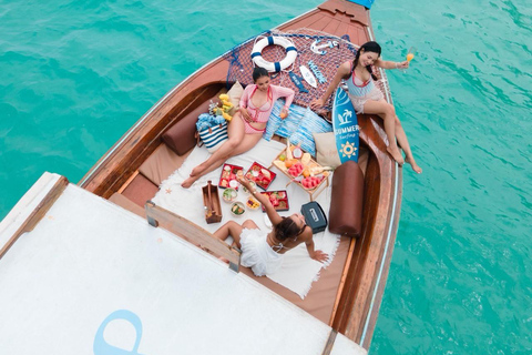 Krabi: Private Luxury Longtail Boat Trip to Hong Islands