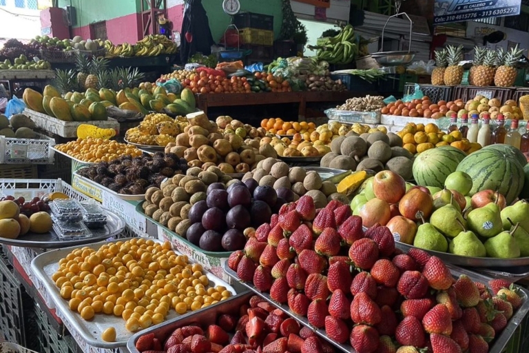 Santiago de Cali: visite à pied du marché aux fruits avec dégustationsVisite guidée en anglais