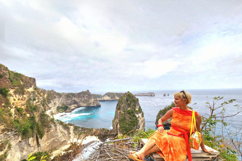 Nusa Penida : Visite guidée d&#039;une journée avec un chauffeur local comme guide