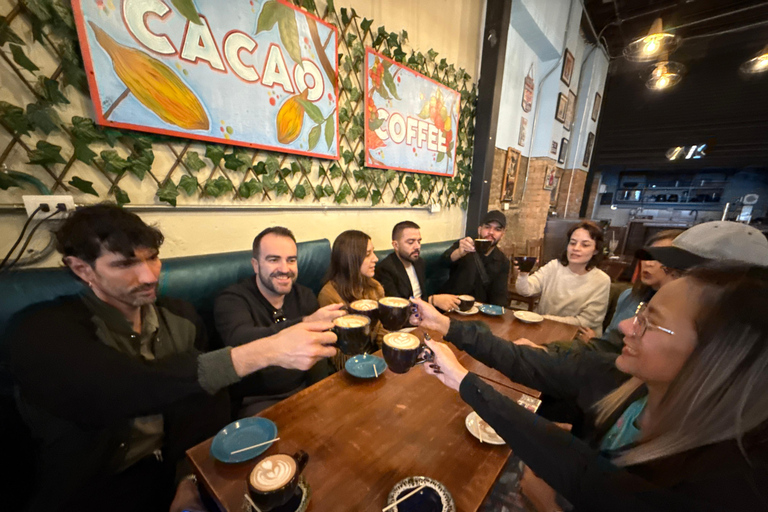 Bogotá: La Candelaria Food Tour with 7 Tastings & Ajiaco