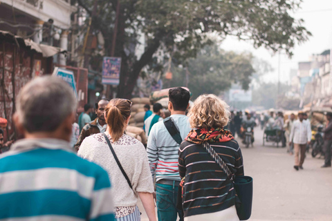 4-stündiger Rundgang durch die Altstadt von Delhi mit Rikscha-FahrtVom Treffpunkt