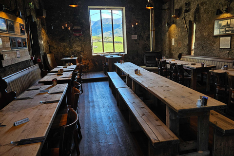 Fort William: Hiking Tour With Local Guide