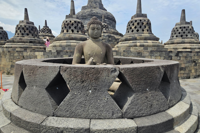 Yogyakarta Selogriyo Trek & Borobudur Drone Adventure