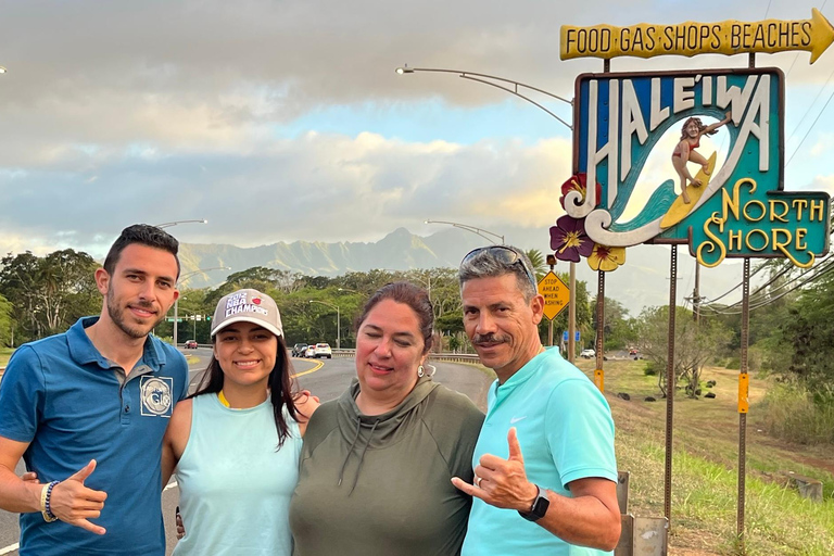 Oahu: Circle Island Tour on a full day or two half days NORTH LOOP - Half-Day: North Shore and Island Flavors.