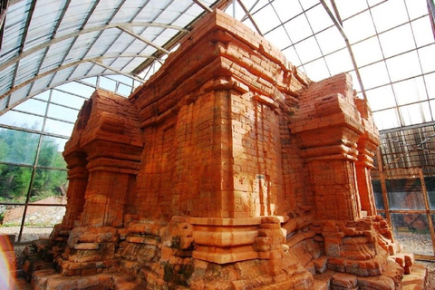 From Hue: Sightseeing Transfer to Hoi An & An Bang Cemetery