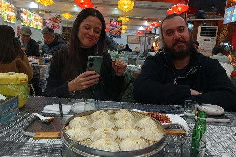 Pekín: Hutong Tour a pie culinario privadoTour gastrónomico con +Cena de Pato Pekín/Hotpot sin traslado