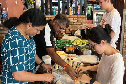 Privétour met kookles en vrouwelijke gids in Ho Chi Minh