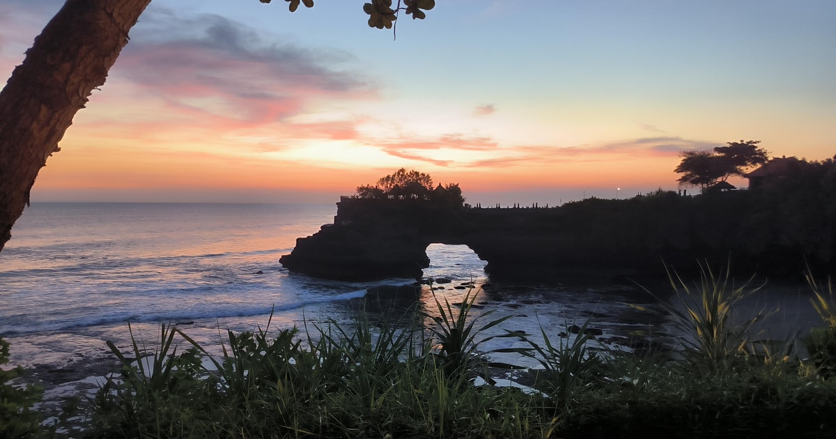 Bali: Ulun Danu Beratan, Banyumala, & Tanah Lot Tour - 2026 (Verified ...