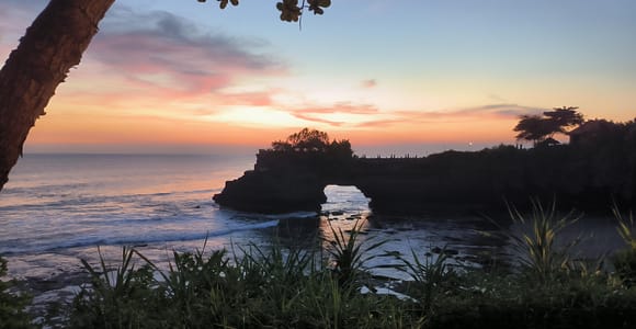 Bali: Ulun Danu Beratan, Banyumala, & Tanah Lot Tour