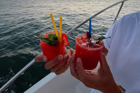 Lisbon: Sailing Experience on a Exclusive Catana 50 Lisbon: Private 2-Hour Catamaran Tour on the Tejo River