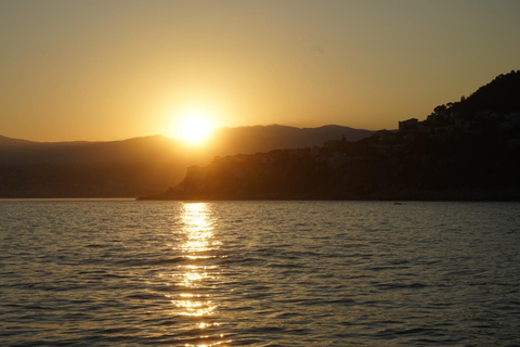 Villefranche-Sur-Mer: Sunset boat tour