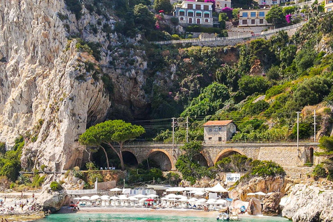 Menton: Boat rental with skipper Menton: Boat rental with skipper - 2 hours