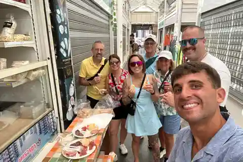Rome: 4-Hour Private Food Tasting Tour by Golf Cart