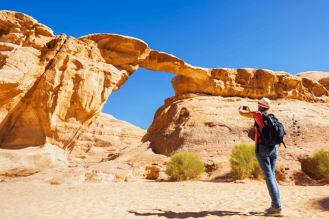 Wadi Rum: 2-Day Southern Desert Tour, Camel & Stargazing