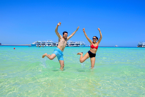 From Sharm El-Sheikh: Ras Mohamed Stingray Station Boat Trip