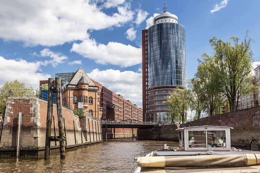 Hamburg: 2-stündige Hafenrundfahrt durch den Hamburger Hafen. Foto: GetYourGuide