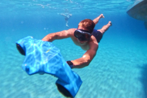 Ibiza: Boat Trip with Snacks, Drinks and Swim Stop