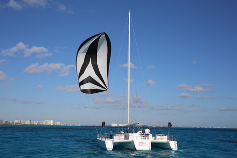 Isla mujeres 7 heures de catamaran avec plongée en apnée