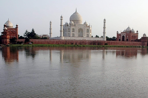 Discover Agra and Varanasi: 3-Night Private Tour from Delhi Tour with Private Car, Guide, Monuments ticket, & Hotel