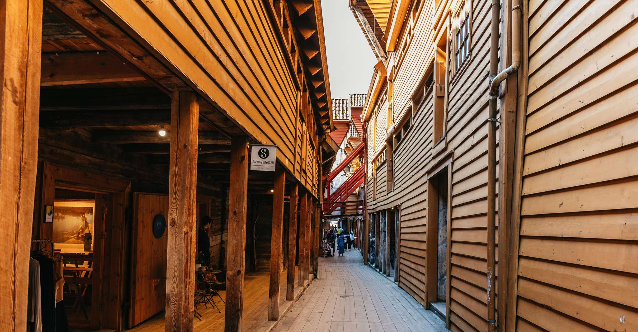 Suitetrails - Bergen, A Walk Through Past and Present