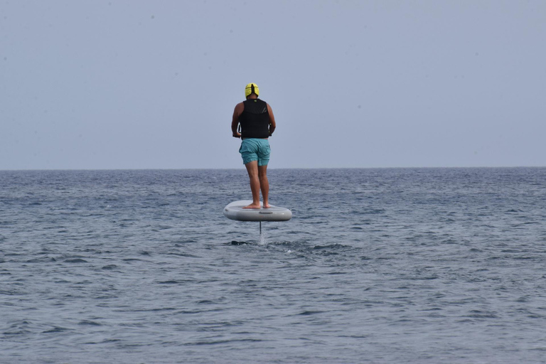 Scooters eléctricos Santorini E-Foil: surfea las olasScooters E-Foil en Santorini: surca las olas