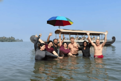 Kochi: Backwaters Day Trip with Lunch and Shikara Cruise