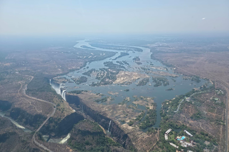 Zimbabwe: 7-Day Victoria Falls, Hwange & Matobo Tour