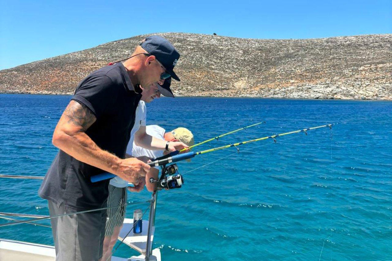 Agios Nikolaos: Cruzeiro à tarde em Mirabello com jantarCruzeiro de catamarã com transfer de Hersonissos - Milatos