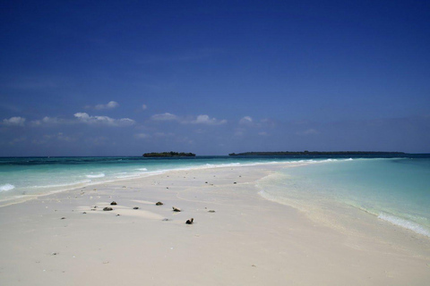 The prison island, Nakupenda sand bank