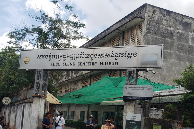 Phnom penh full day Tour full day in Phnom pen , no tour guide!