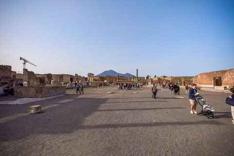 Cofnij się w czasie: wycieczka z przewodnikiem po Pompejach z odbiorem w NeapoluCofnij się w czasie: wycieczka z przewodnikiem do Pompejów z odbiorem z Neapolu