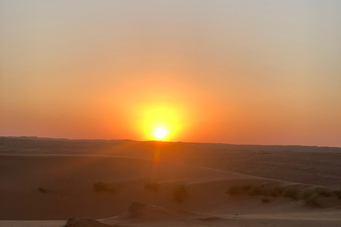 Muscat: Wahiba Desert &amp; Wadi Bani khalid Privat tur + lunch