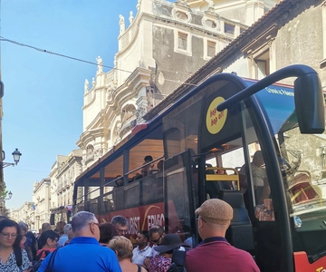 Etna by Panoramic Bus, Audioguide 9 languages, from Catania