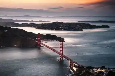 Vuelo de la Bahía de San Francisco sobre el puente Golden Gate