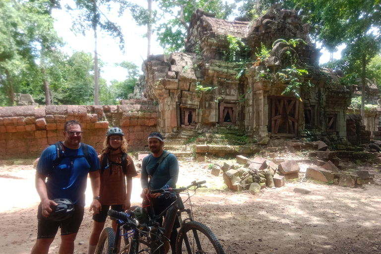 Indiana Jones: Guided Jungle Trails and Temples Bike Tour