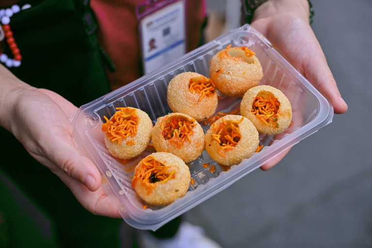 Kuala Lumpur: Hidden Bars, Forbidden History and Street Food