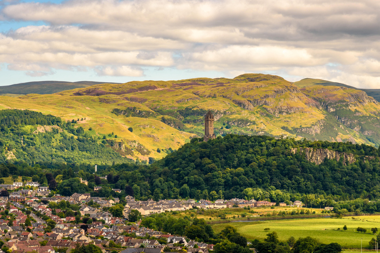Stirling Castle Tour and Old Town – Ticket Included