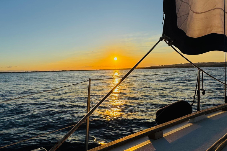 Check out the magic of sailing: a boat tour in Catania Discover the magic of sailing: a boat tour in Catania