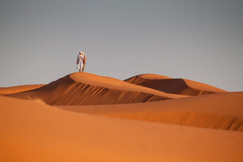 De Marrakech: 3 dias e 2 noites para o deserto do Saara MerzougaDe Marrakech: excursão de 3 dias ao deserto do Saara de Merzouga