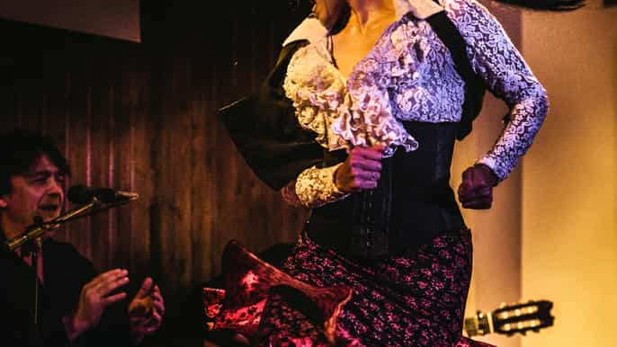 Madrid: Local Flamenco Show at El Cortijo