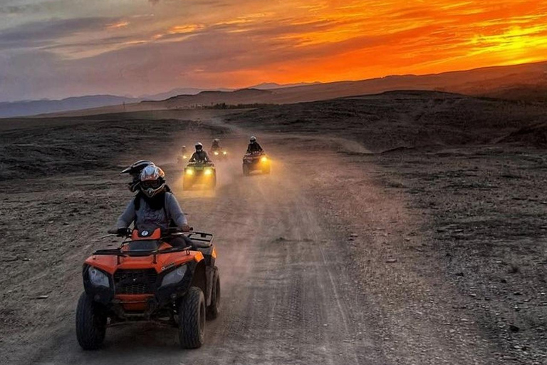 1h de passeio de quadriciclo pelo deserto com jantar e passeio de cameloMarrakech: Passeio de Quadriciclo pelo Deserto com Jantar Show e Passeio de Camelo