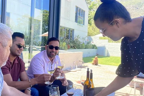 Visite de dégustation de vins dans 3 domaines - Le Cap (prise en charge incluse)