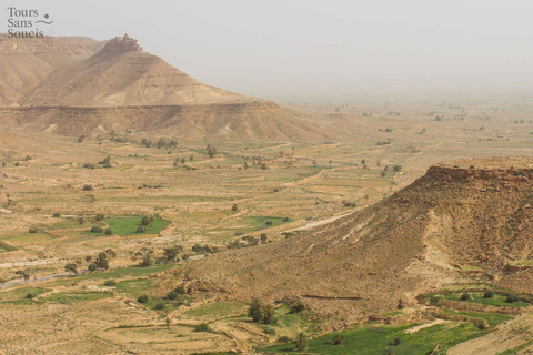 Djerba: Private Excursion to Ksar Ghilane & Tataouine in 1 Day Desert Djerba: Private Day Trip to Ksar Ghilane & Tataouine in the Desert