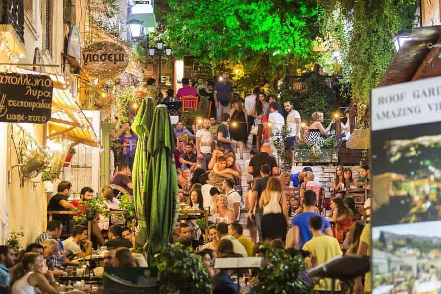 Athen: Abendlicher Rundgang mit einem ortskundigen Guide. Foto: GetYourGuide