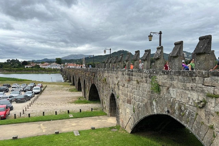 Barcelos, Ponte Lima, Viana Castelo: Private Tour from Porto