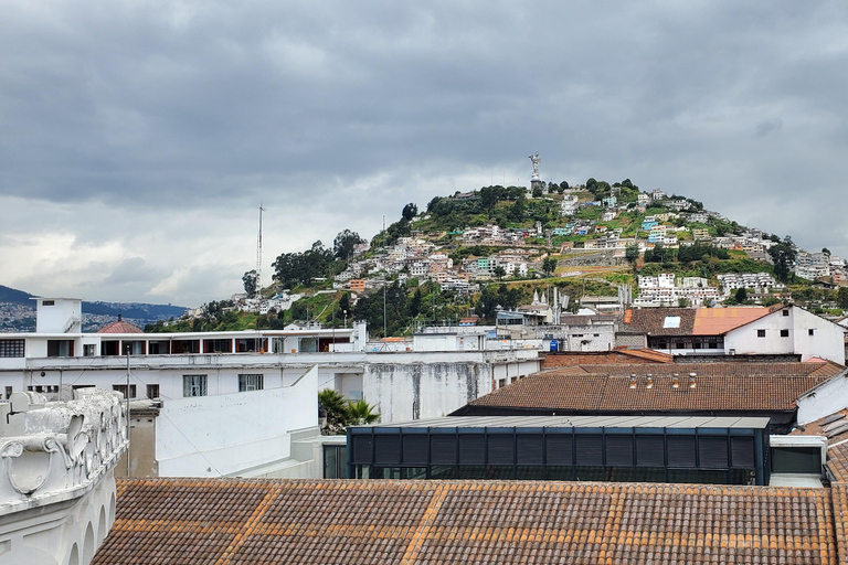 Quito Full-Day: Teleférico, Old Town & Middle of the World