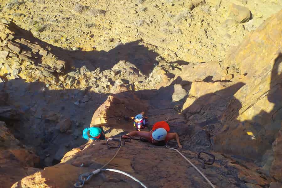 Gran Canaria: Klippenklettern bei Maspalomas (Via Ferrata). Foto: GetYourGuide Gran Canaria: Klippenklettern bei Maspalomas (Via Ferrata). Foto: GetYourGuide