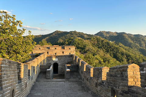 Beijing: Mutianyu Grote Muur Dagtocht met OptiesAlleen vervoer (zonder gids)