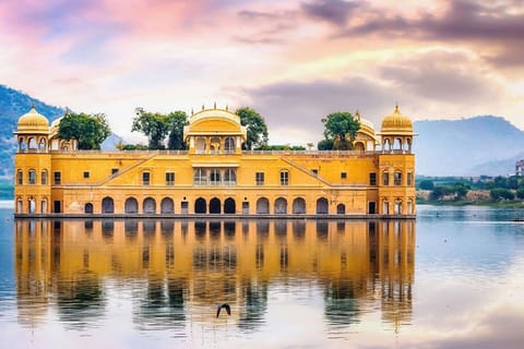 Jaipur; Tuk-Tuk Culture & Temple Sightseeing Day Tour